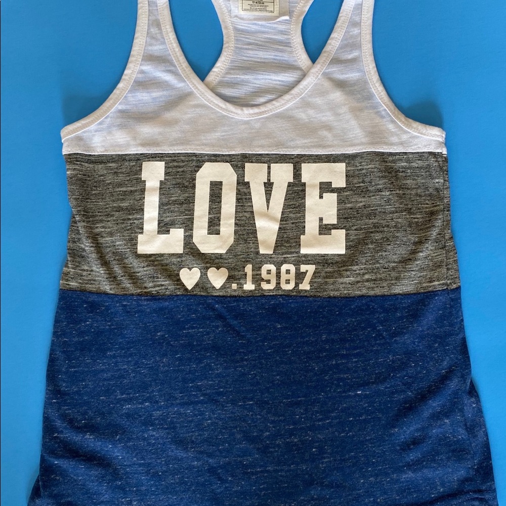 Cute Tanktop! - Picture 2 of 5